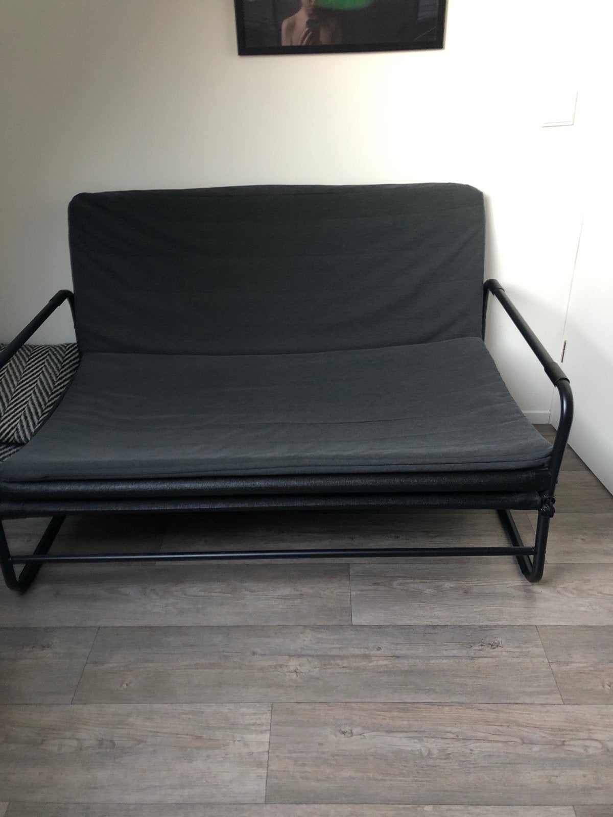 IKEA LYCKSELE LÖVÅS slaapbank - Donkergrijs, Huis en Inrichting, Slaapkamer | Slaapbanken, Ophalen, Gebruikt, Tweepersoons, 140 cm