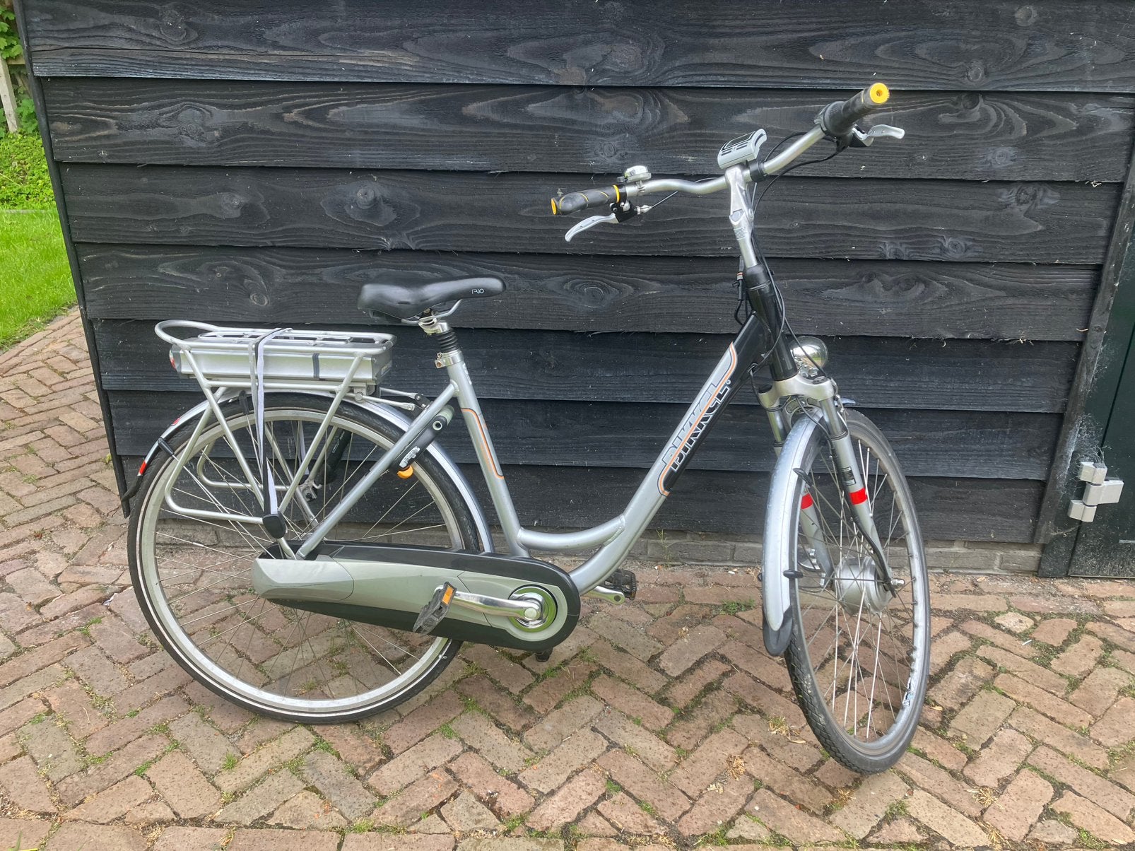Bikkel Ibee elektrische damesfiets, Ophalen, Gebruikt, 30 tot 50 km per accu, Overige merken