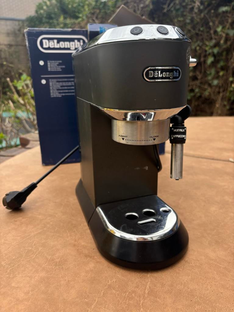 DeLonghi Dedica Style Koffiezetapparaat - Espresso Machine, Ophalen, Afneembaar waterreservoir, Gebruikt, Espresso apparaat
