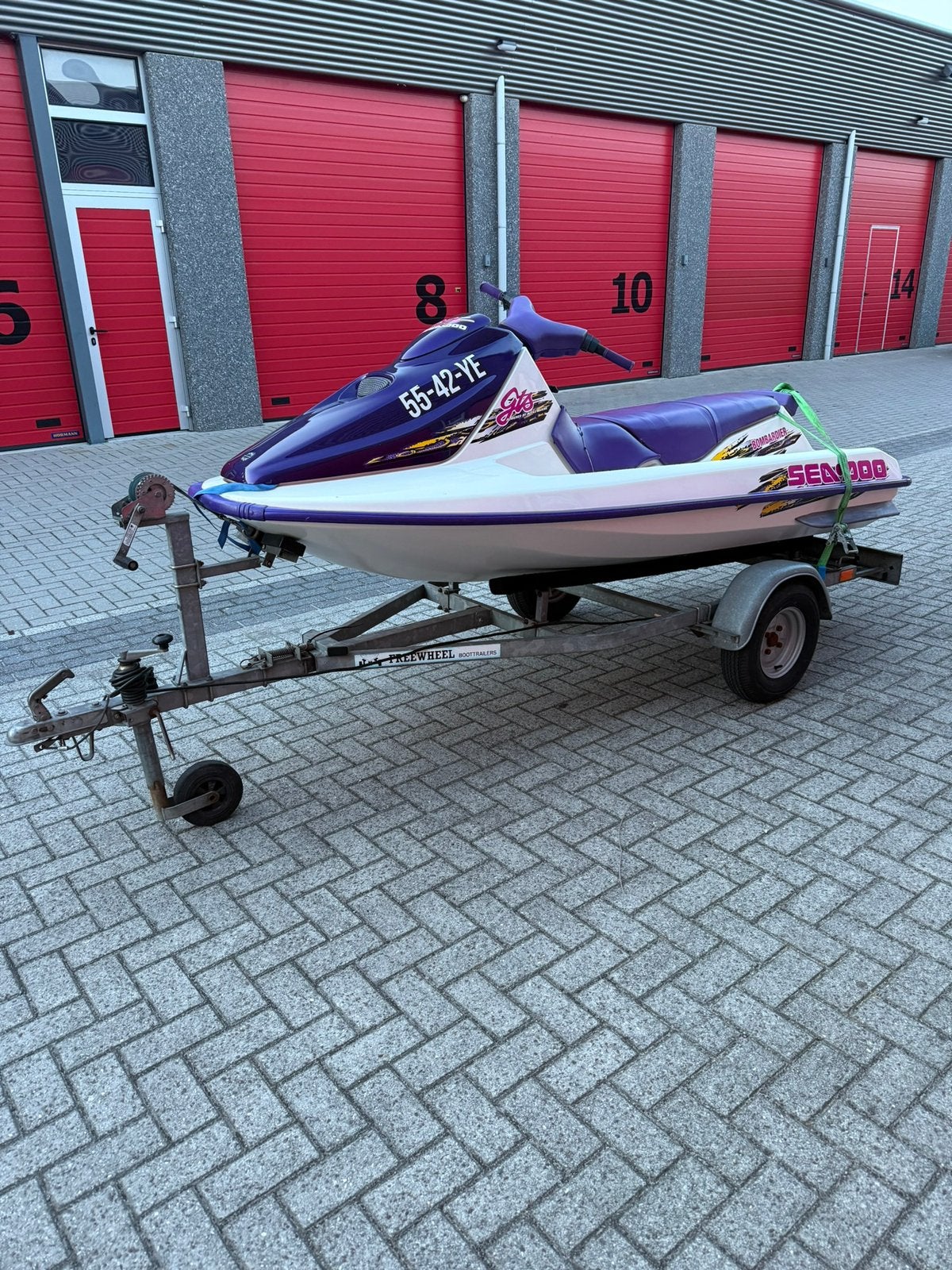 Seadoo Bombardier GTS Waterscooter 3-persoons, Zo goed als nieuw, Benzine, D, Ophalen