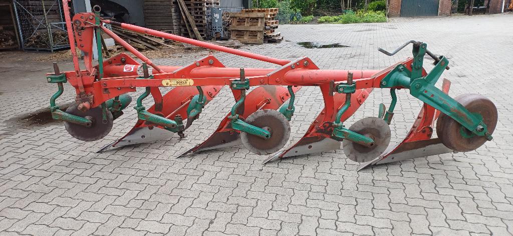 4 schaar ploeg, Ophalen, Akkerbouw, Grondbewerking