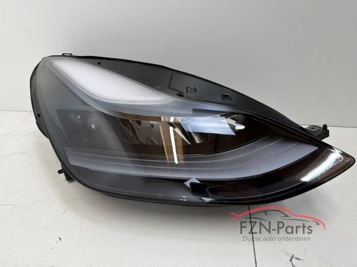 Tesla Model 3 VOLLED Facelift VOLLED Koplamp Rechts, Ophalen of Verzenden, Gebruikt