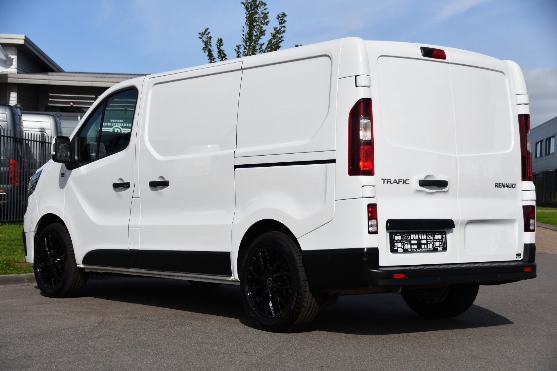 Renault Trafic 2.0 dCi 150 T29 L1H1 PB Edition Camer, Cruise, Gebruikt, 4 cilinders, 150 pk, Wit
