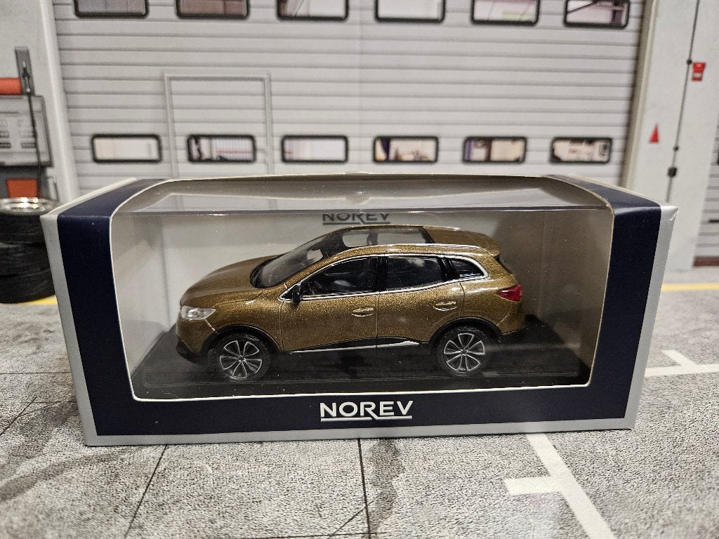 Norev Renault Kadjar 2015 1/43 in ovp, Ophalen of Verzenden, Zo goed als nieuw, Auto, Norev