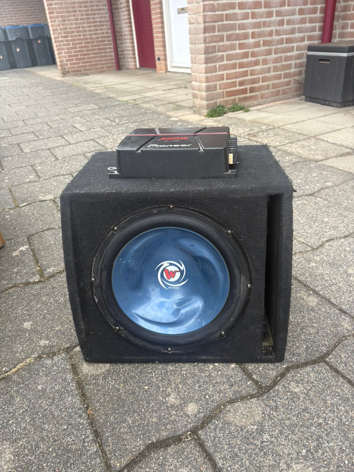 Subwoofer met versterker 1300w, Ophalen of Verzenden, Zo goed als nieuw