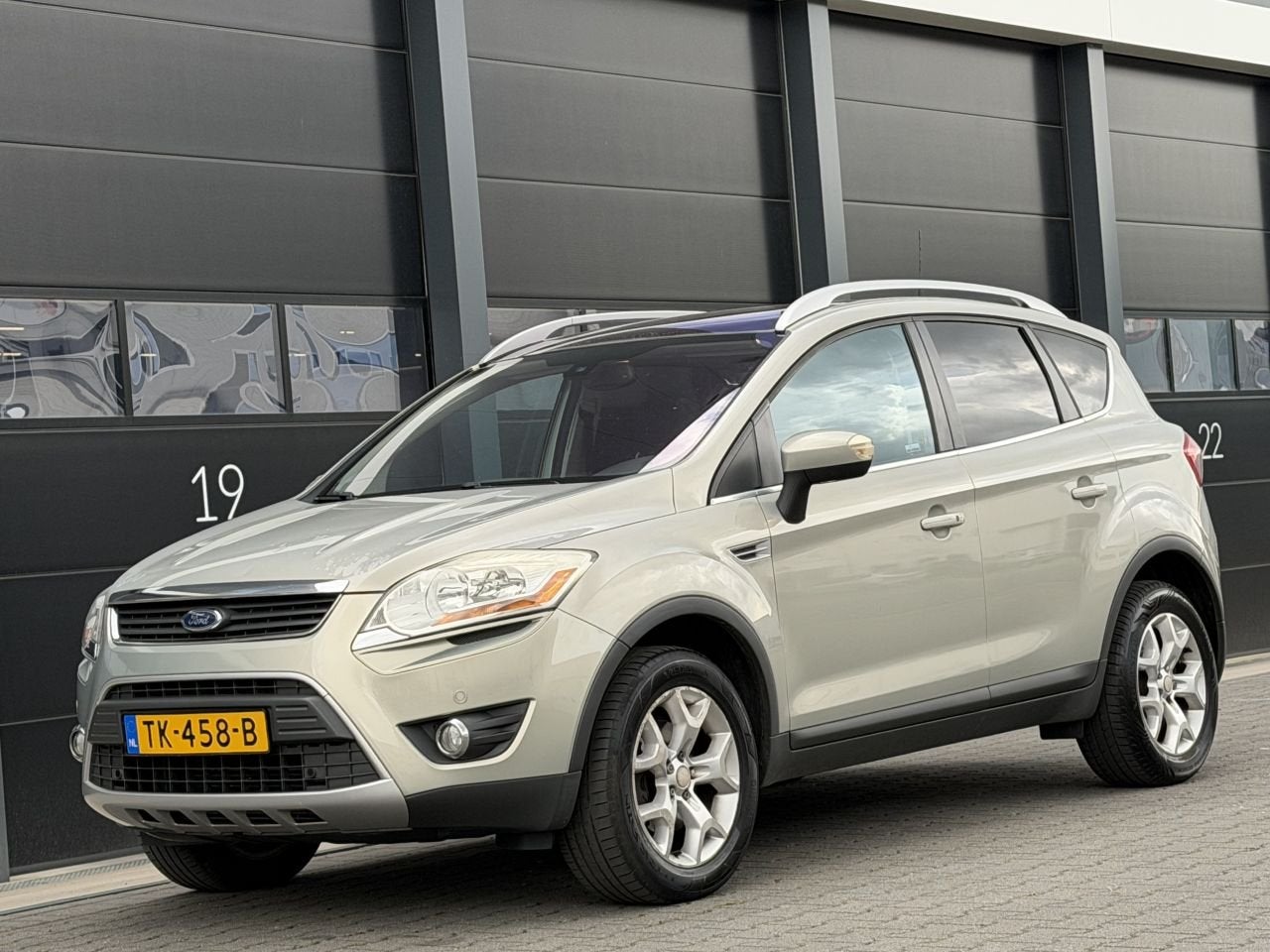 Ford Kuga 2.0 TDCI Titanium 4x4 Panorama (bj 2008), 1513 kg, 136 pk, 4 cilinders, Leder