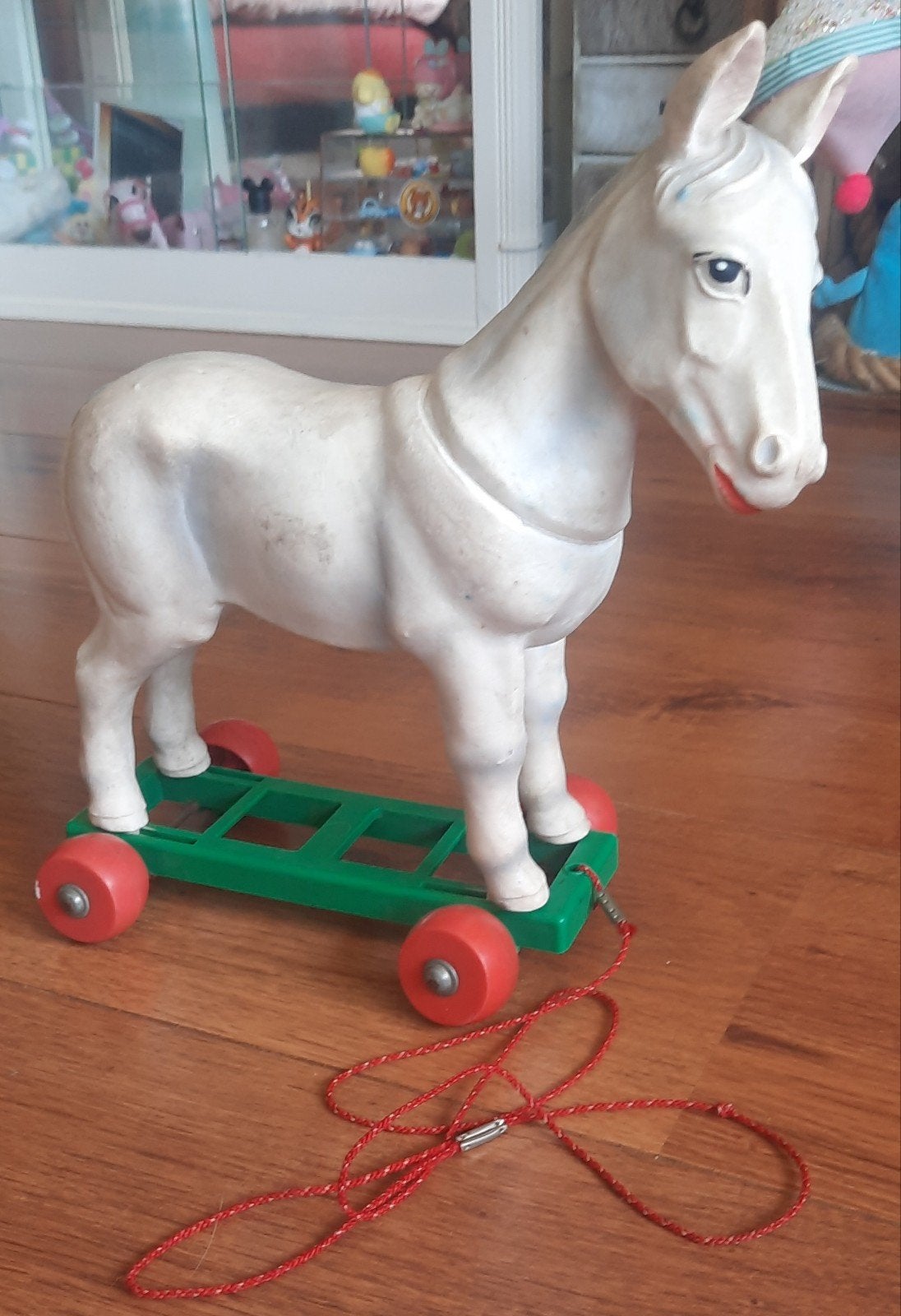 antiek trek speelgoed paard op wieltjes in goede staat., Ophalen of Verzenden