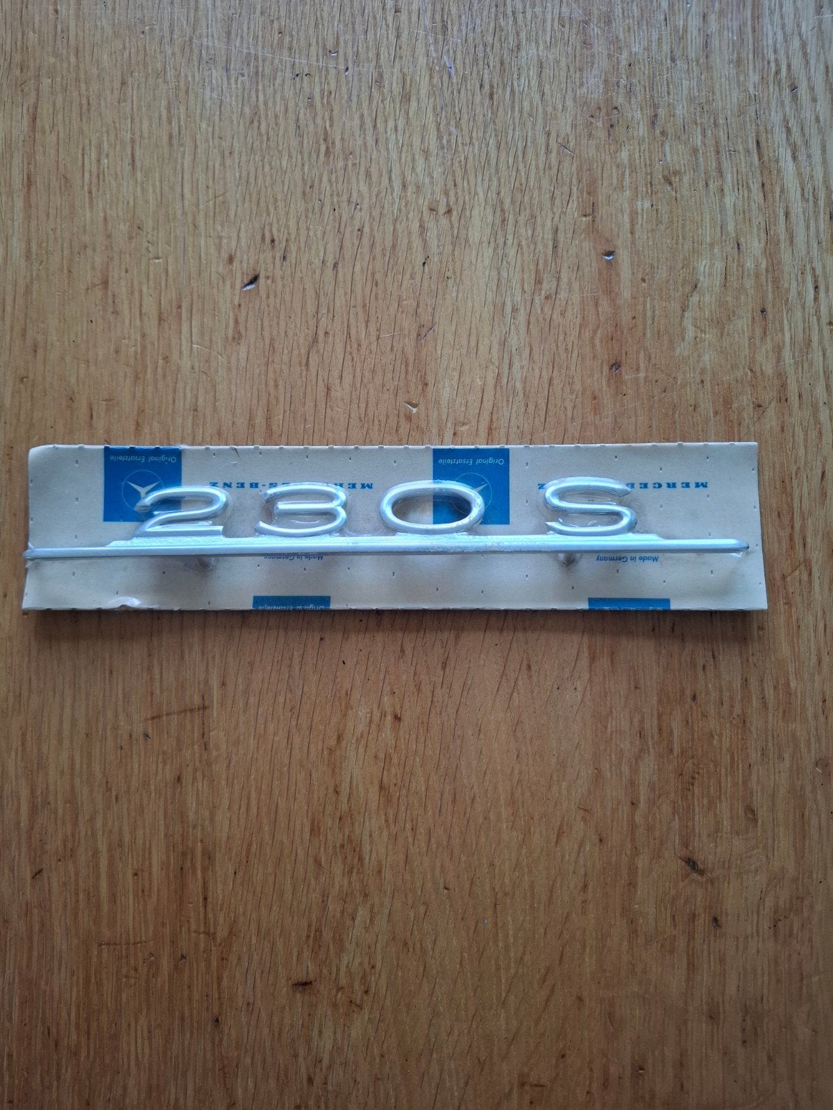 Mercedes 230 s. N.o.s embleem, Ophalen of Verzenden, Nieuw, Achter, Mercedes-Benz
