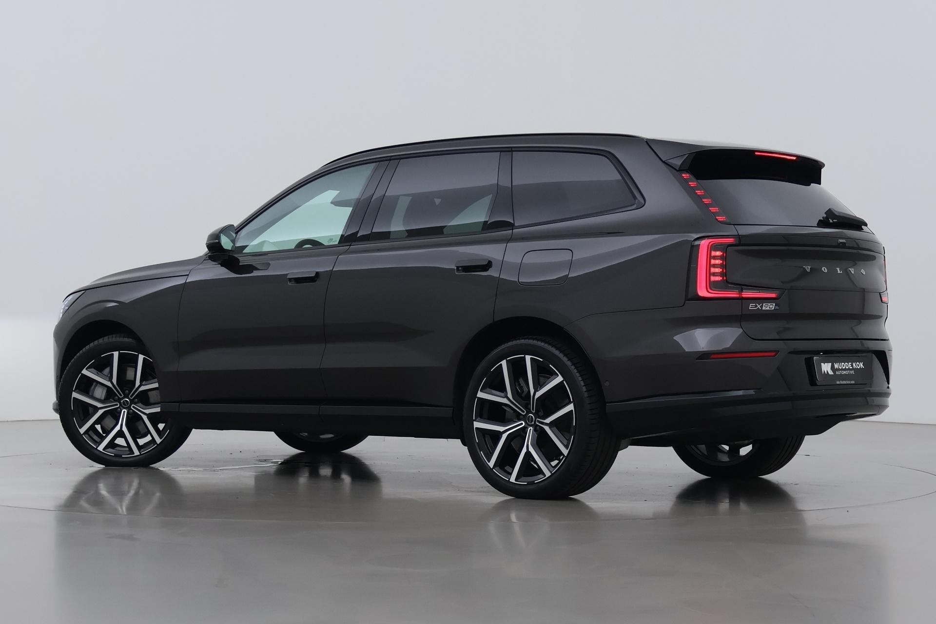 Volvo EX90 Twin Motor Ultra 6p. 106 kWh | 800 Volt | Luchtve, Auto's, Volvo, Automaat, 660 min, 2625 kg, Gebruikt