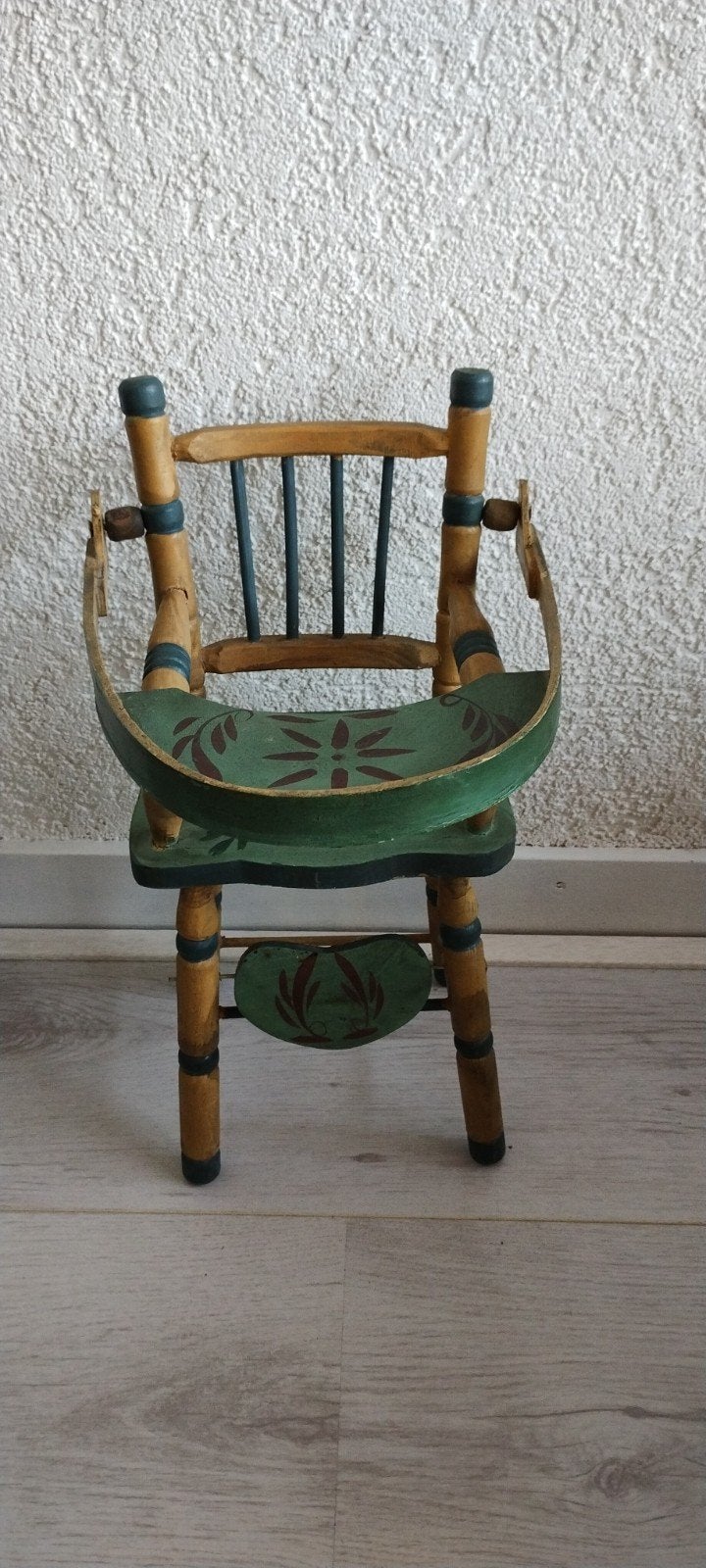 Vintage kinderstoel - Houten eetstoel met beschildering, Kinderen en Baby's, Ophalen, Gebruikt, Overige typen