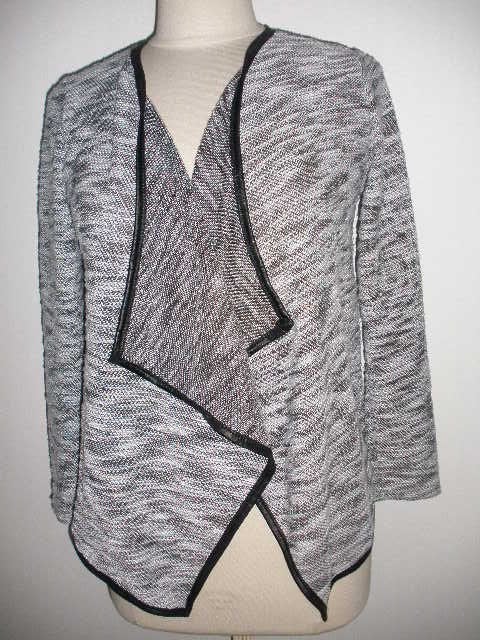 ESTELLE FASHION vest zwart wit maat M, Kleding | Dames, Truien en Vesten, Maat 38/40 (M), Wit, Estelle Fashion, Ophalen of Verzenden