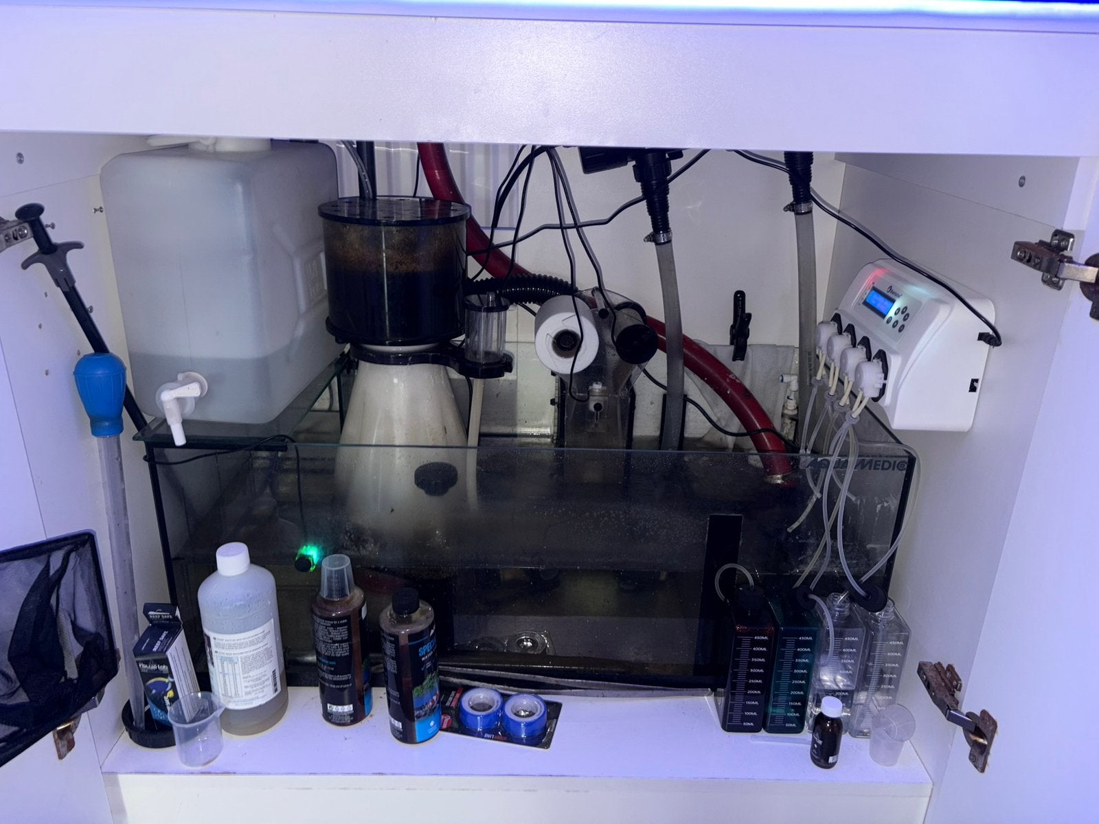 Aquamedic 575xd aquarium inclusief vissen en koraal, Ophalen, Gevuld zeewateraquarium, Gebruikt, Inclusief controller