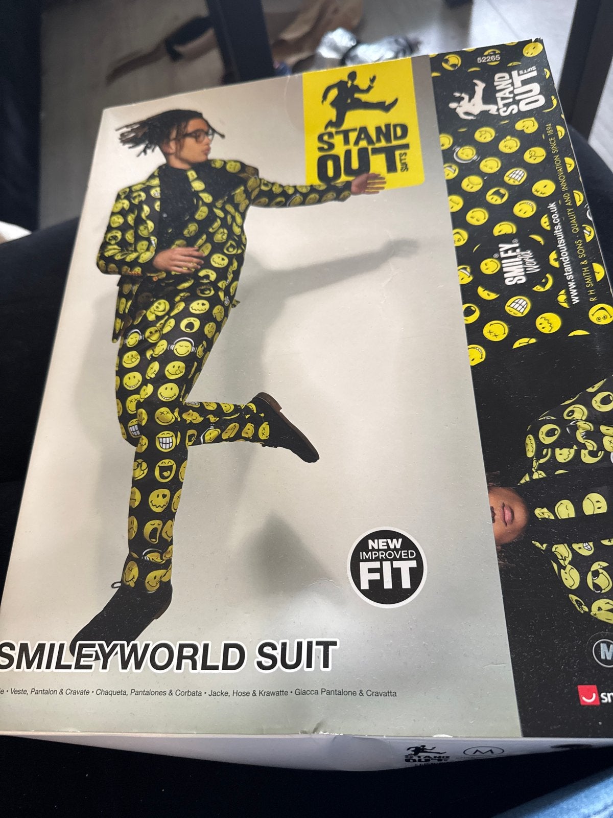 SmileyWorld Suit - Nieuw in doos - Maat M, Kleding | Heren, Ophalen of Verzenden, Nieuw, Maat 48/50 (M), Meerkleurig