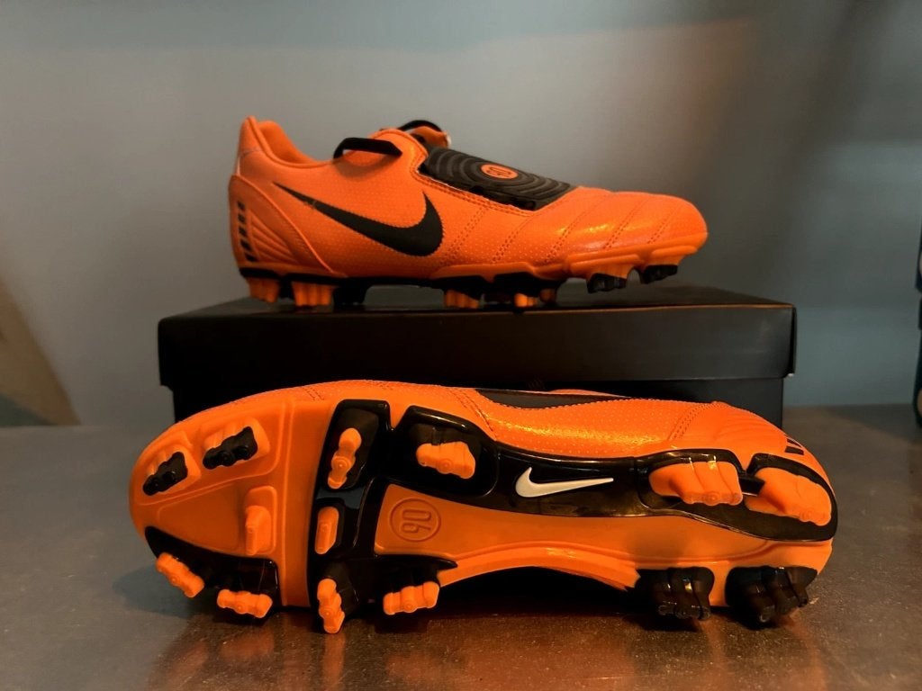 bn nike tiempo r10 ronaldinho orange total 90 t90 ctr360 soc, Gebruikt, Maat XS of kleiner, Schoenen, Ophalen of Verzenden