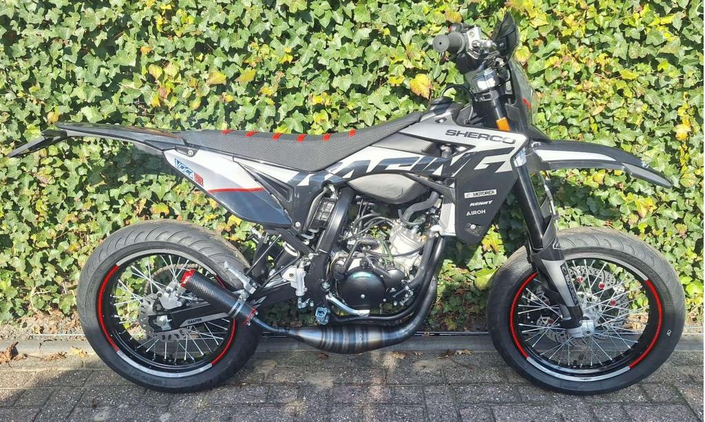 De SHERCO RS50 Black Moon is een nieuwe schakelbrommer., Maximaal 45 km/u, Niet ingevuld, Nieuw, SHERCO