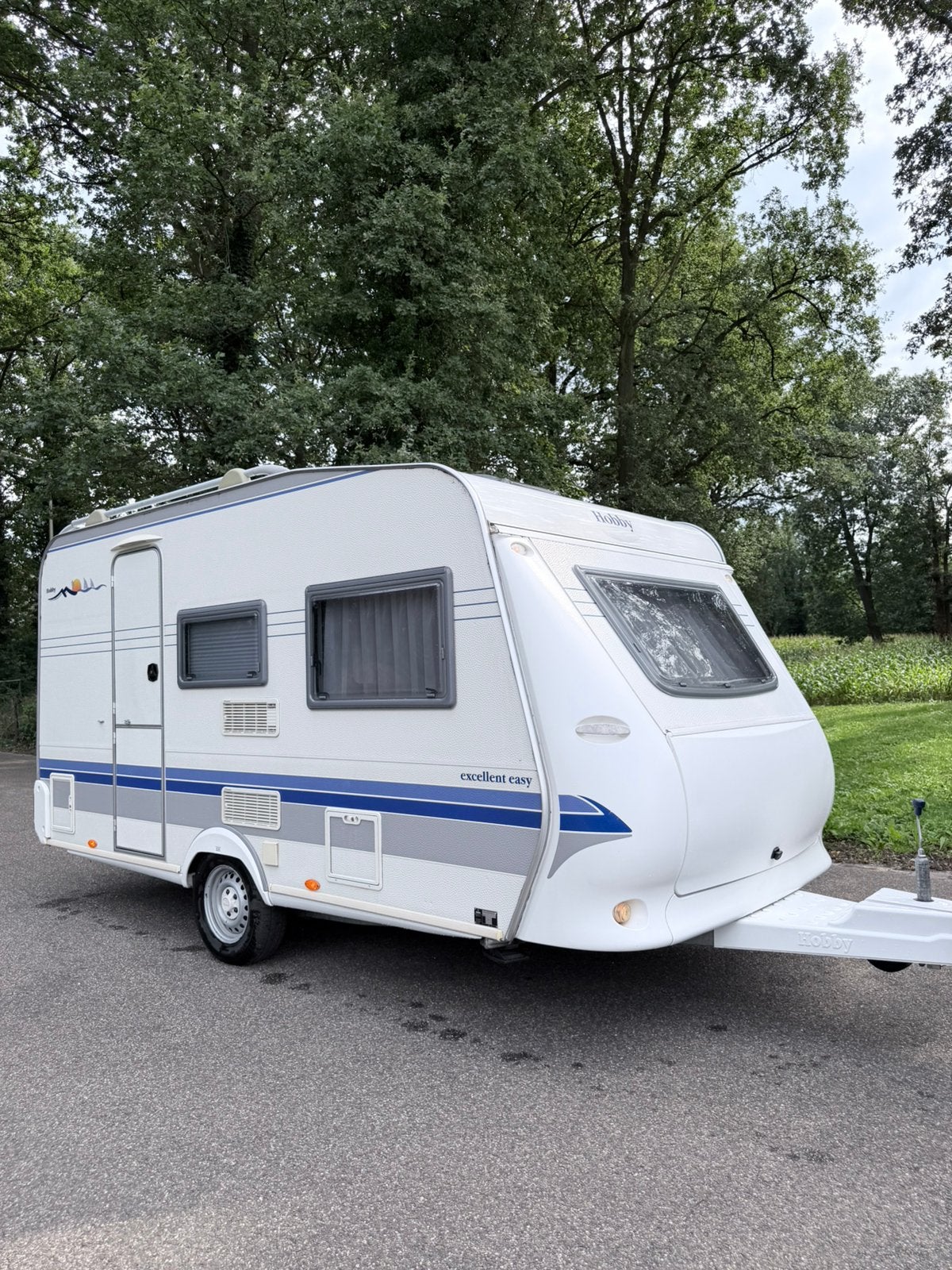 Nette Hobby 400 Excellent Easy Caravan uit 2004!, Hobby, Dwarsbed, Bedrijf, Treinzit