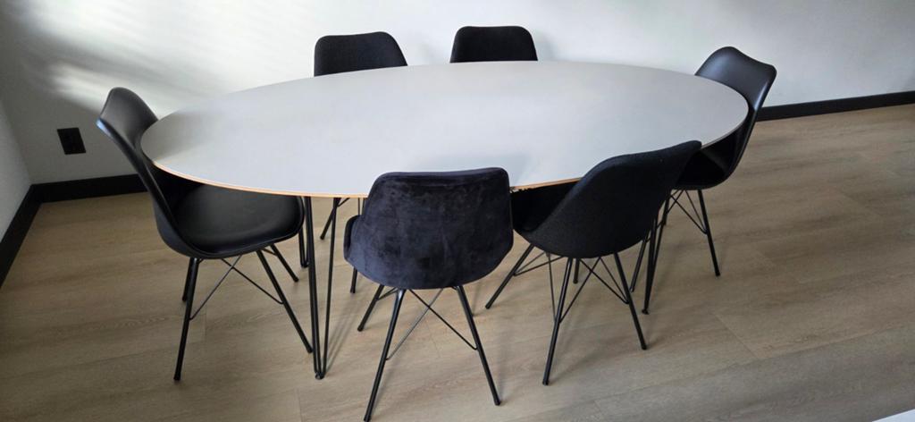 Set van 6 Kick kuipstoelen - 3 verschillende modern designs, Ophalen, Stof, Zwart, Zo goed als nieuw