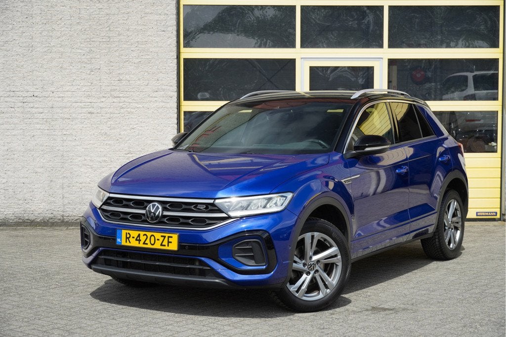 Volkswagen T-Roc 1.5 TSI 150PK! R-Line BJ2023 Lmv 17" | Led, Voorwielaandrijving, 4 cilinders, 150 pk, Blauw