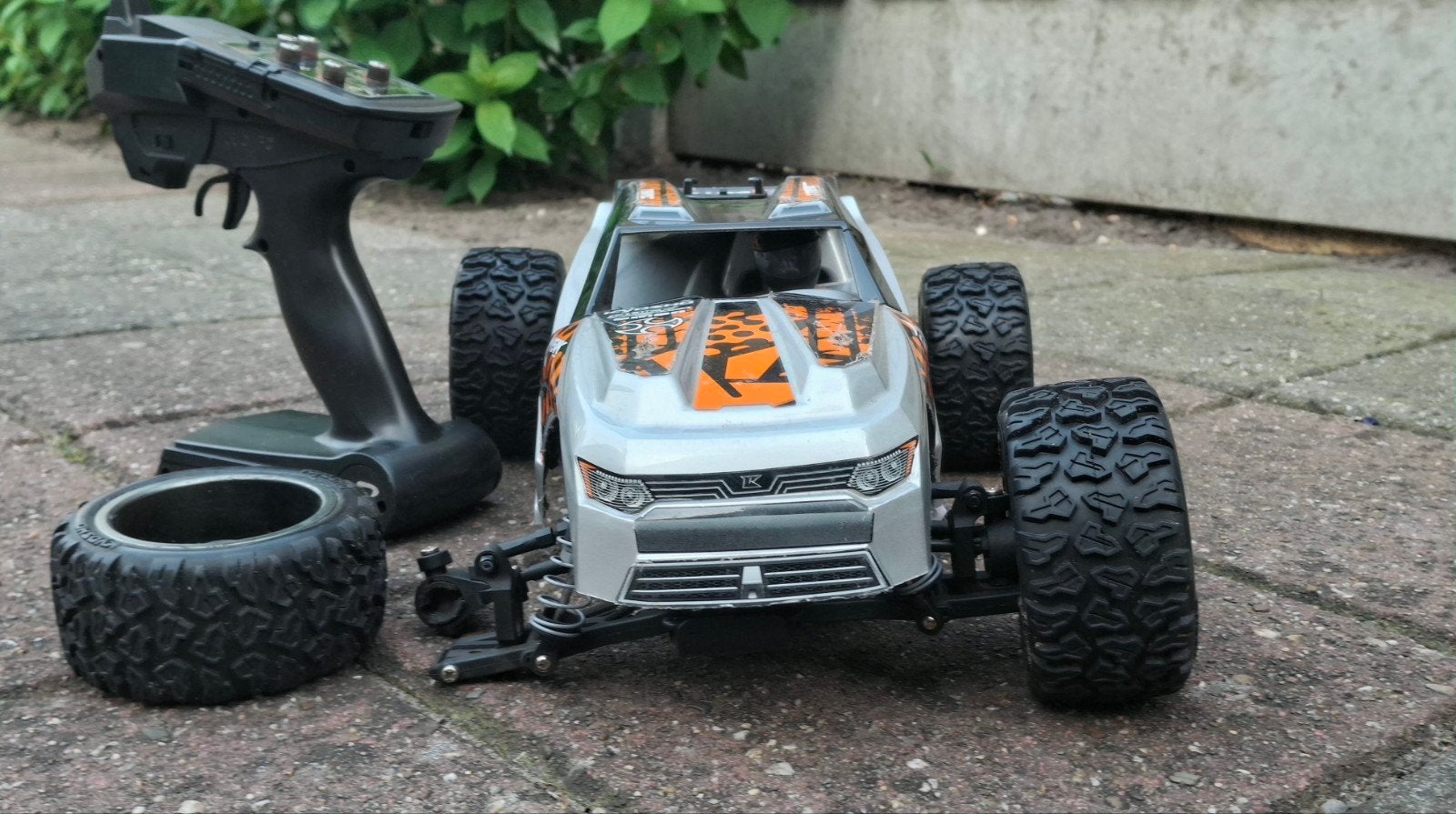 Kyosho Rage VE RC Auto inclusief zender – reparatieproject, Ophalen, Gebruikt, Auto onroad