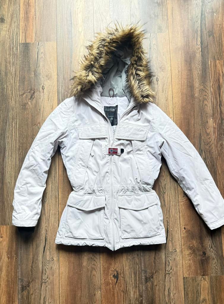 Witte napapijri winterjas in maat L, Kleding | Dames, Ophalen of Verzenden, Zo goed als nieuw, Maat 38/40 (M), Jack