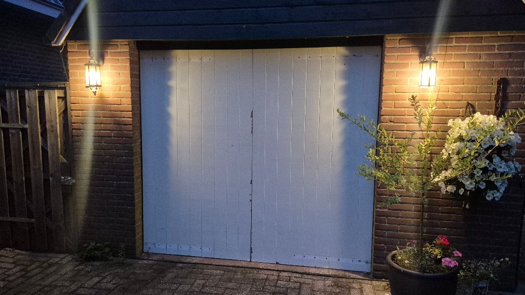 Garagedeuren 2x 117.5x213.5 met hangwerk., Gebruikt, Garagedeur, 200 tot 215 cm, Hout