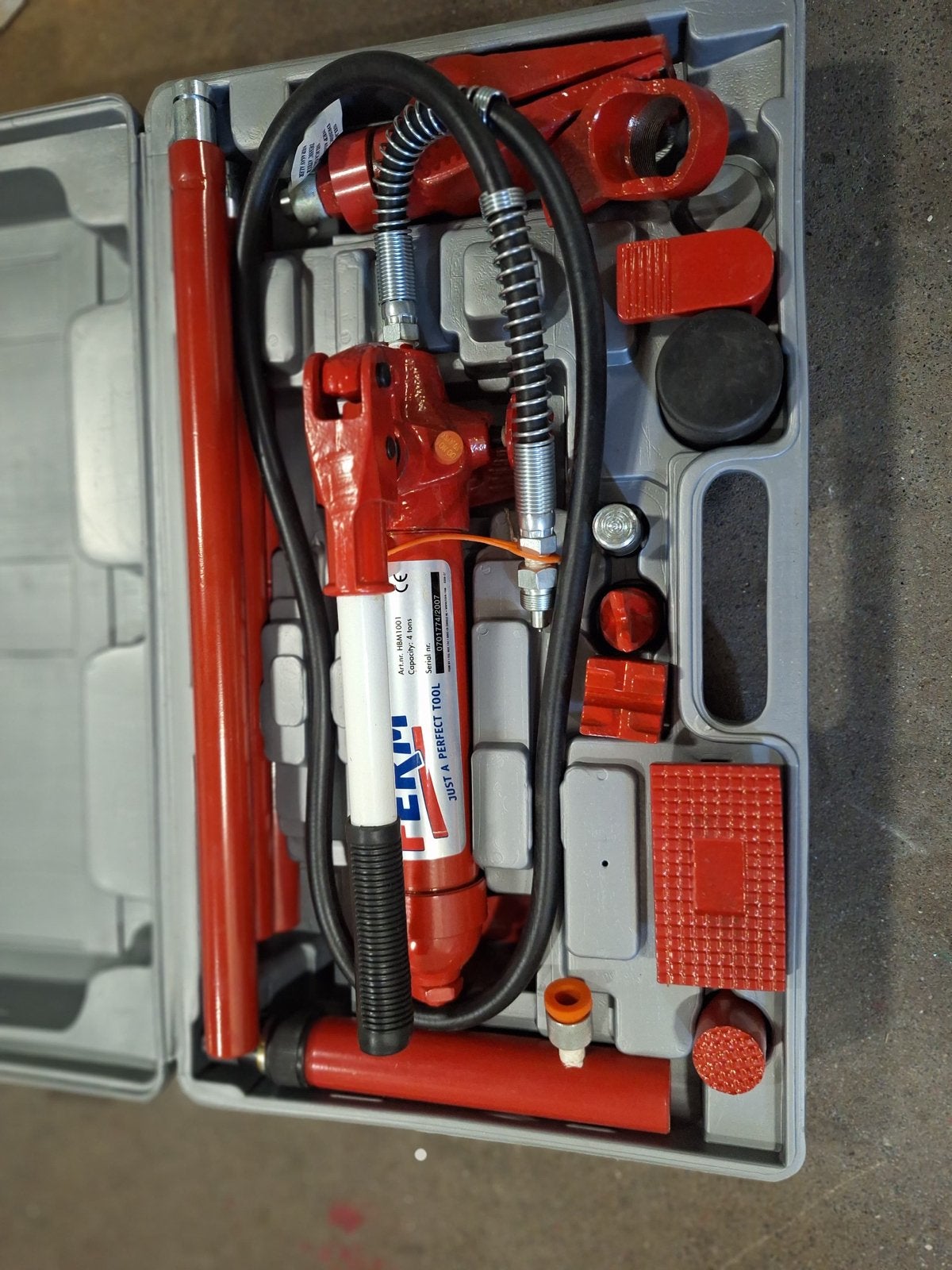 Ferm Hydraulische Carrosserie Richtset HB-4 - 4 Ton, Ophalen, Gebruikt