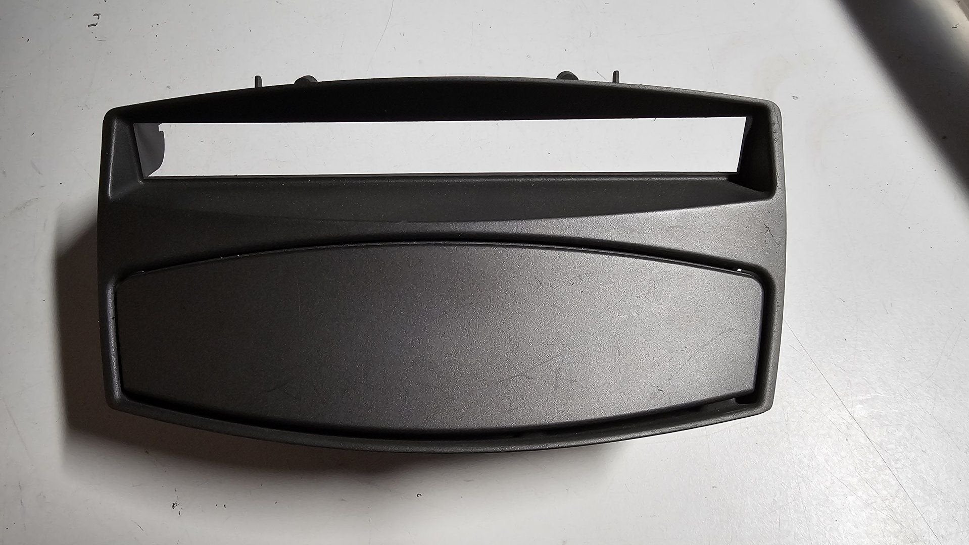 Asbakhouder middenconsole grijs BMW Z4 E85 51167037227 70372, Auto-onderdelen, Interieur en Bekleding, Gebruikt, -, Ophalen of Verzenden