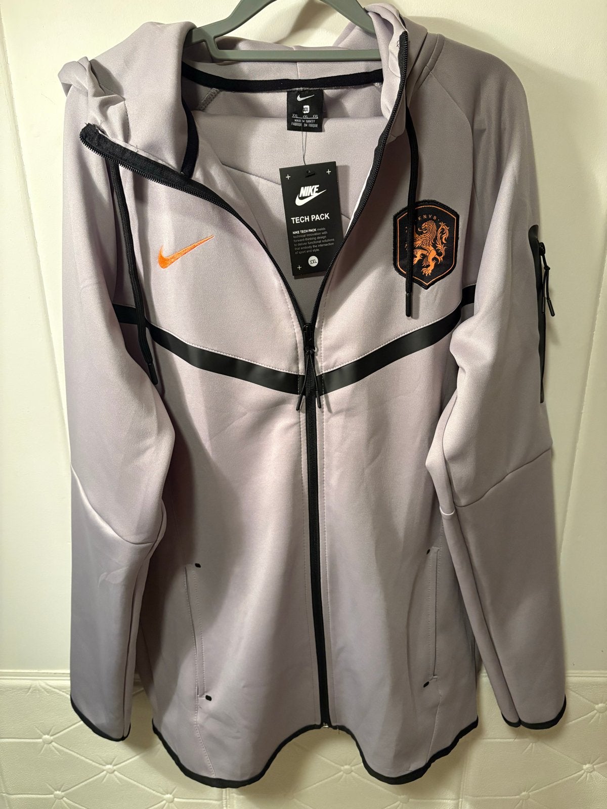 Nike Tech Pack Trainingspak KNVB XXL - Nieuw met kaartjes, Kleding | Dames, Paars, Nieuw, Ophalen of Verzenden, Maat 46/48 (XL) of groter
