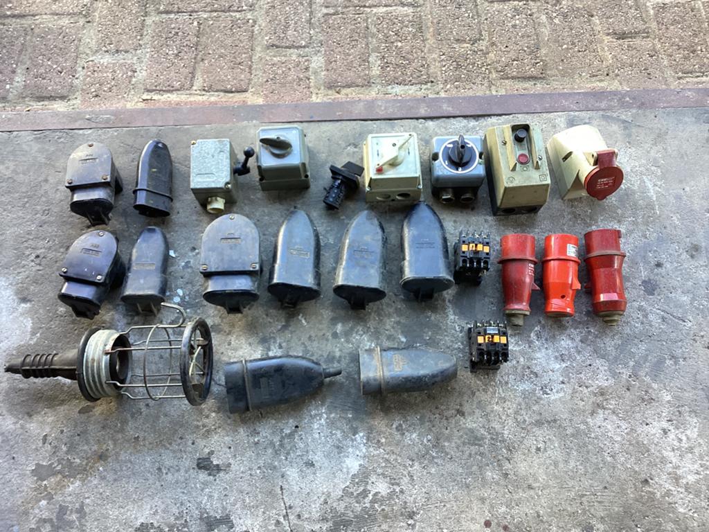 Krachtstroom Stekkers en schakelaars 380 volt, Ophalen of Verzenden, Gebruikt, Stekker