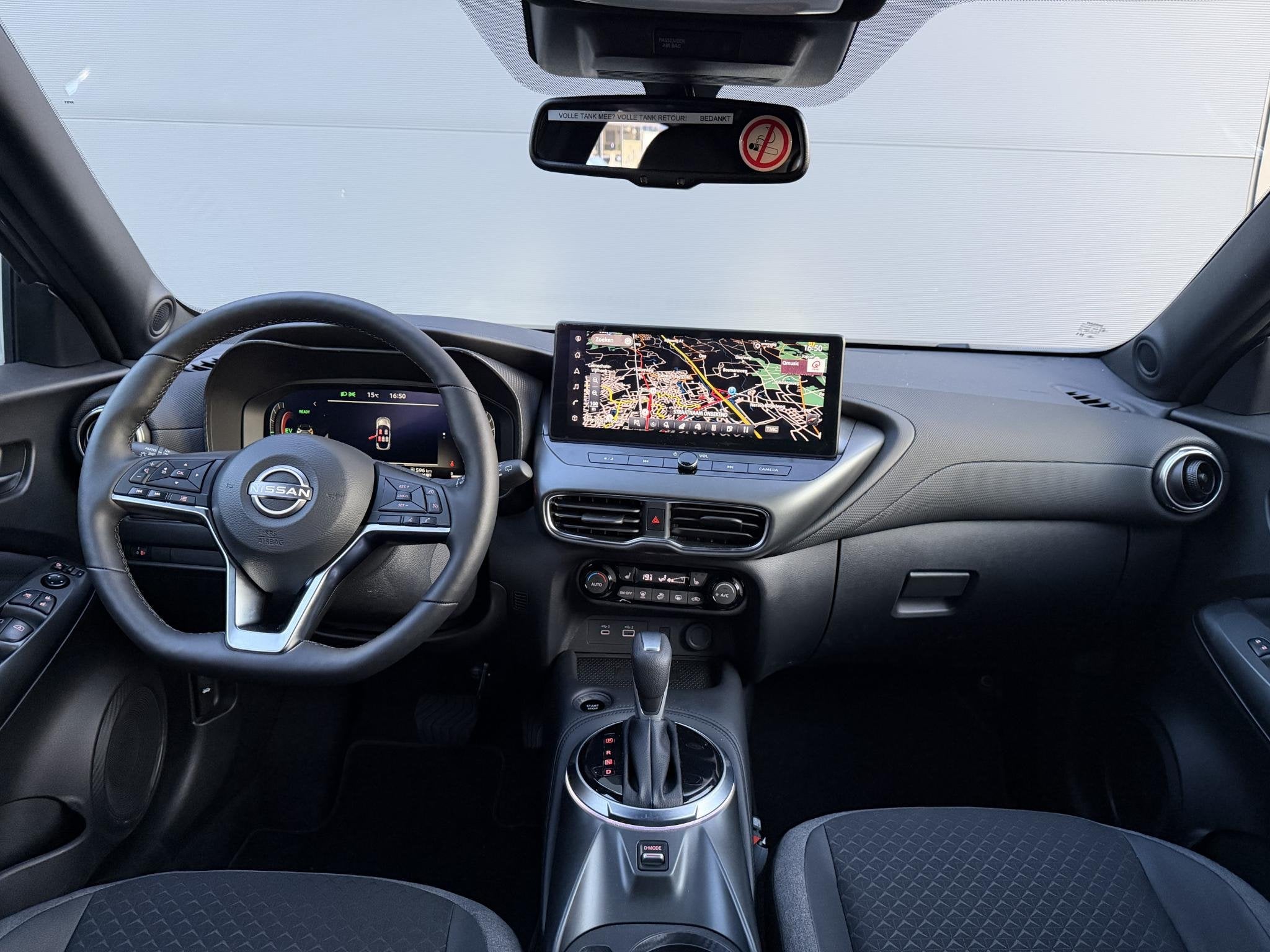 Nissan Juke 1.6 Hybrid N-Design cold pack / Navigatie / Stuu, Auto's, Stof, Origineel Nederlands, Bedrijf, Automatische klimaatregeling