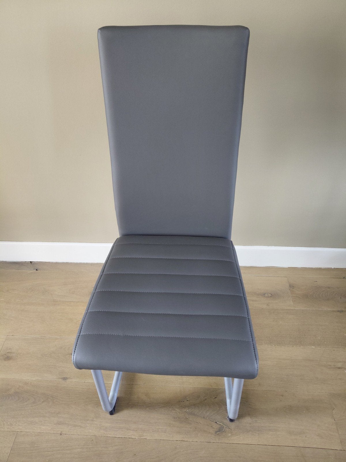 Te koop, 4 eetkamerstoelen, Huis en Inrichting, Stoelen, Ophalen, Gebruikt, Leer, Vier