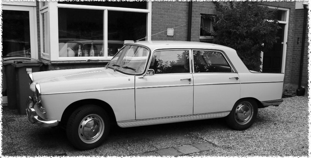 Peugeot 404, bj. 1963 Grijs/Wit in mooie strakke staat, Achterwielaandrijving, 1580 cc, Wit, Particulier