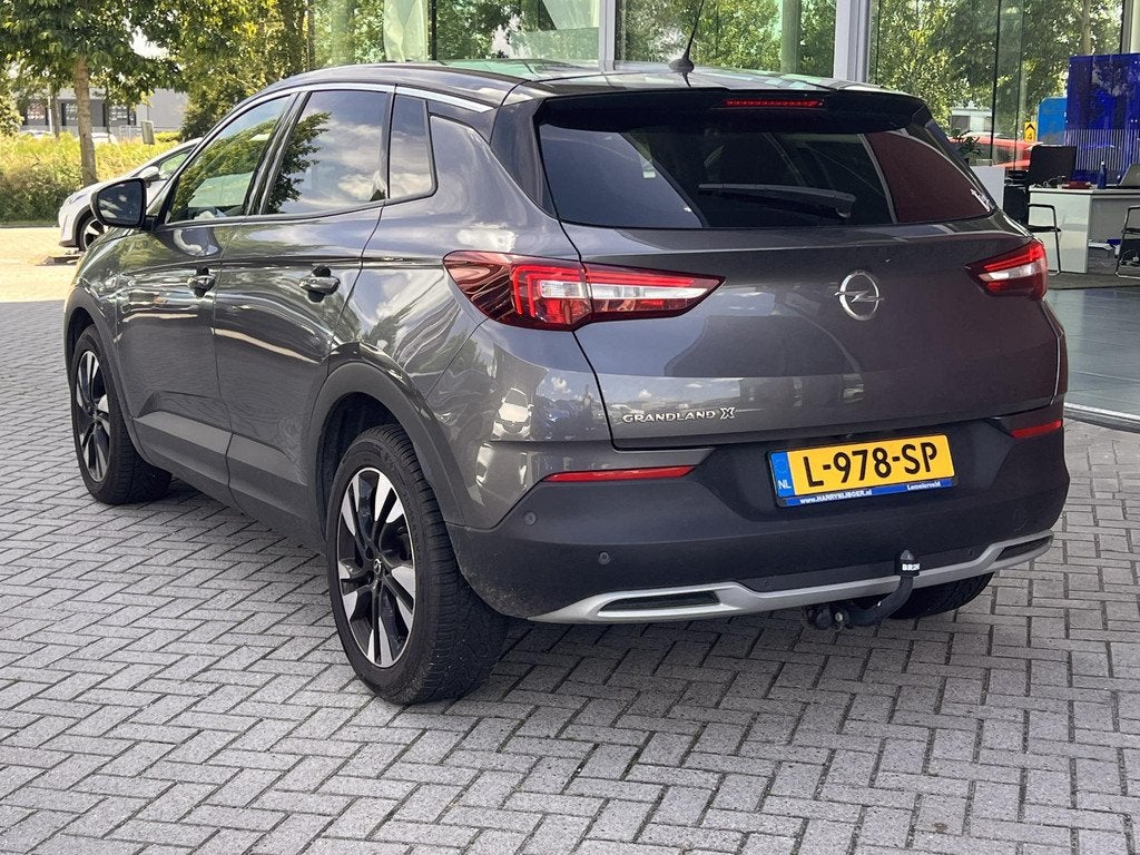 Opel Grandland X 1.2 Turbo Innovation | Trekhaak | Achteruit, Auto's, Opel, Gebruikt, 1199 cc, Leder en Stof, 3 cilinders