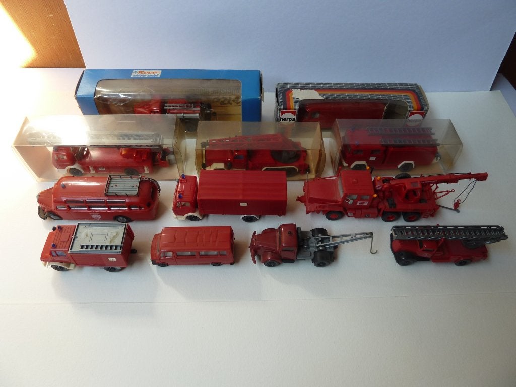 Brandweerwagens in HO, Hobby en Vrije tijd, Ophalen of Verzenden, Zo goed als nieuw, Bus of Vrachtwagen, Wiking