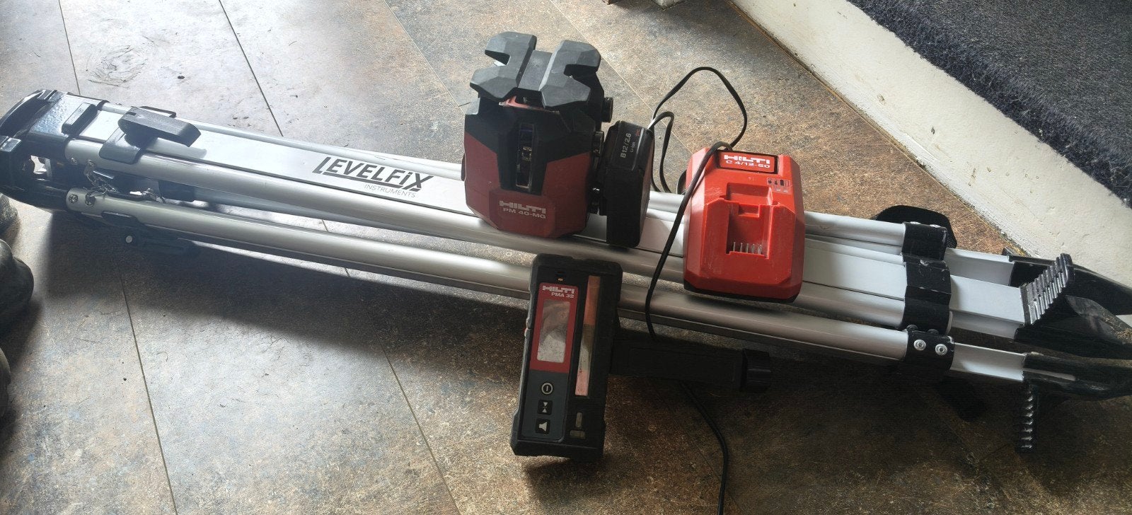 hilti roterende laser PM 40-MG bieden, Ophalen, 250 ampère of meer, Overige typen