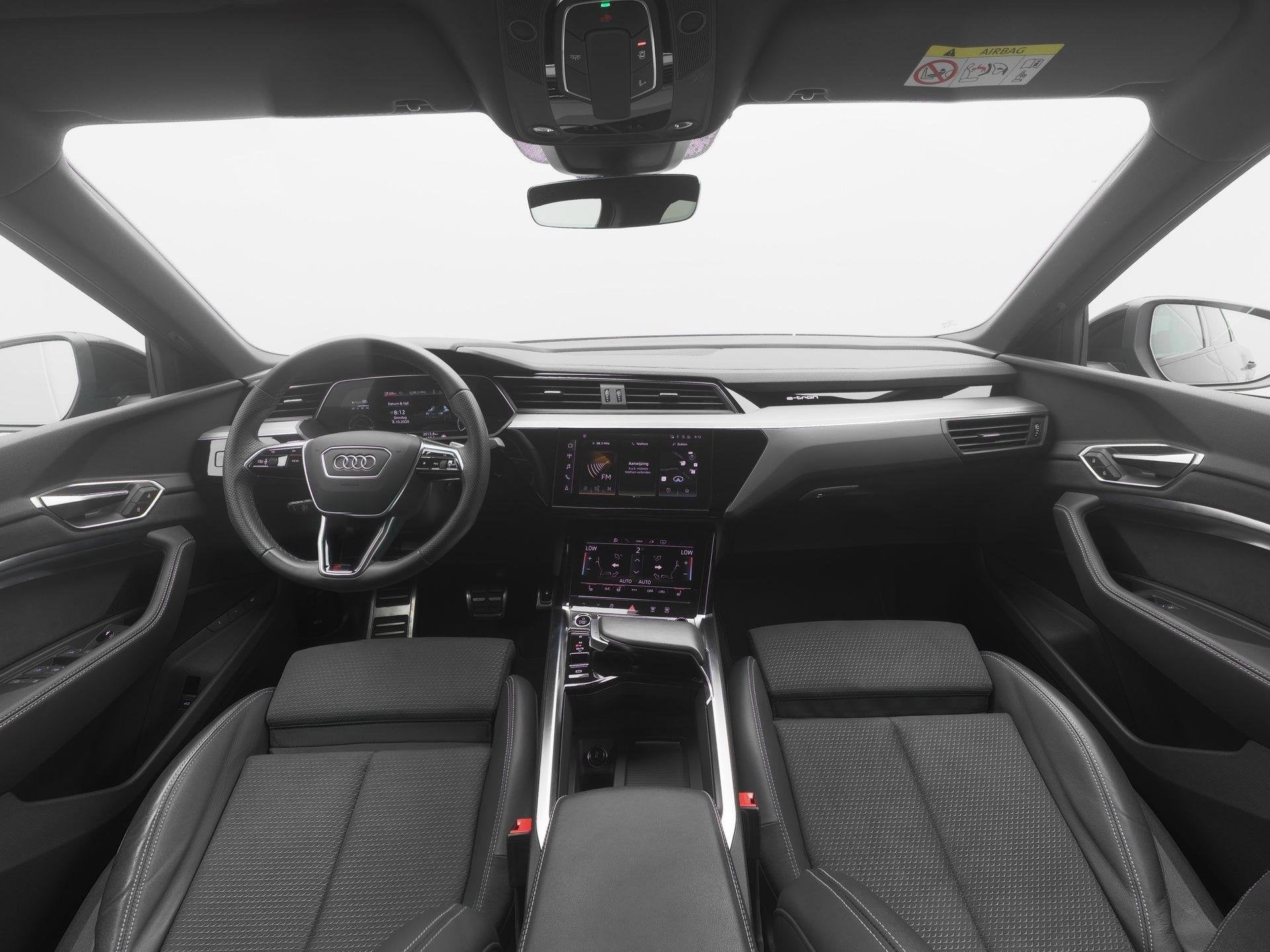 Audi Q8 e-tron 340 PK 50 quattro S Edition 95 kWh | Adaptiev, Automaat, Zwart, 95 kWh, Origineel Nederlands