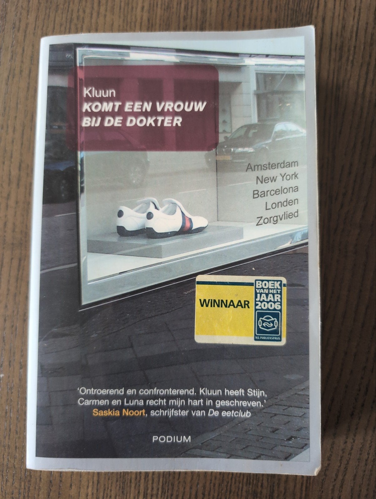 Komt een vrouw bij de dokter - Kluun (Boek van het Jaar), Boeken, Ophalen of Verzenden, Gelezen, Kluun, Nederland