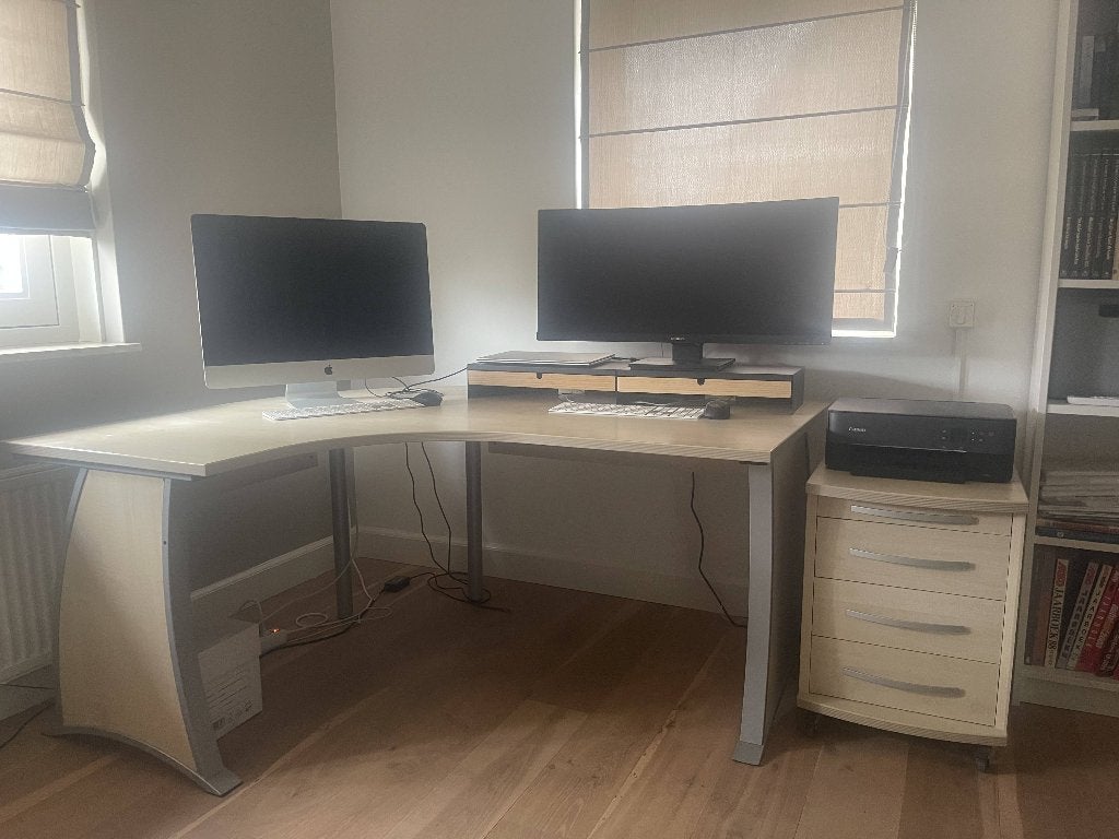 Hoekbureau met ladeblok, Ophalen, 160 cm, Gebruikt, Hout