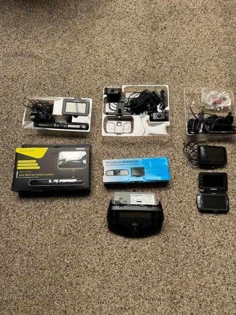 Hobby partijtje camera’s, schermen, tomtom en autoradio, Nieuw, Ohmweg 1, 4104 BM, Culemborg, Pro user, Service@tradekar.com
