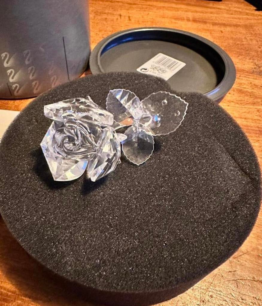 Swarovski Roos Bloem Kristal, Ophalen of Verzenden, Zo goed als nieuw, Figuurtje