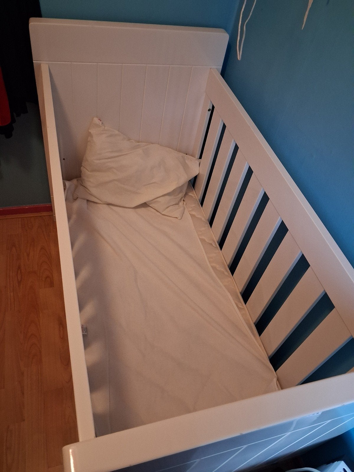 ledikant met matras en matrasbeschermer, Ophalen, Gebruikt, Minder dan 140 cm, Matras