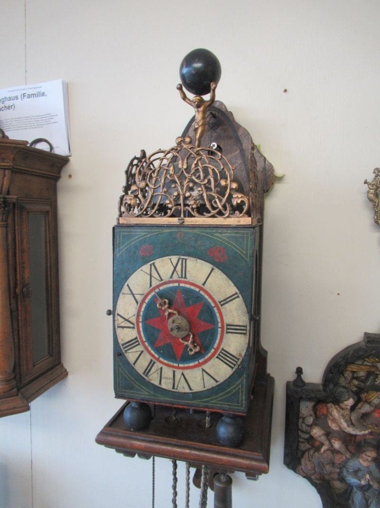 Oer 11664 ANTIEK 17e eeuwse West-Friese stoelklok met beugel, Ophalen