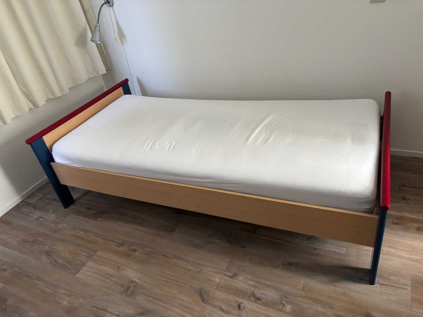 Eenpersoonsbed en kledingkast van Vroomshoop Novalat, Ophalen, Gebruikt, 50 tot 100 cm, Minder dan 100 cm