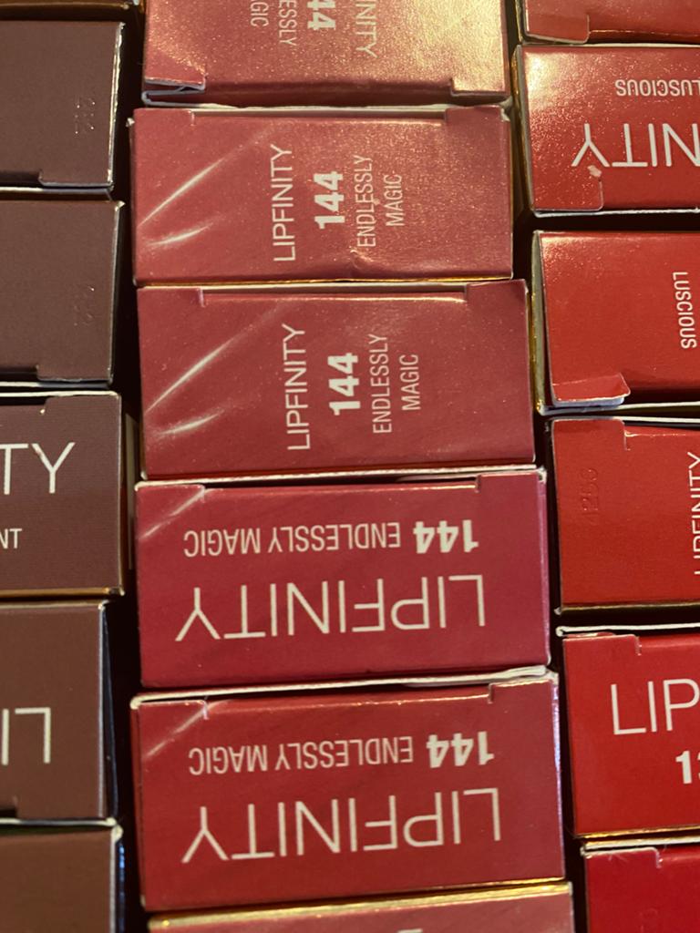 Max Factor Lipfinity Lipstick nr. 144 Endlessy Magic, Lippen, Nieuw, Ophalen of Verzenden, Make-up