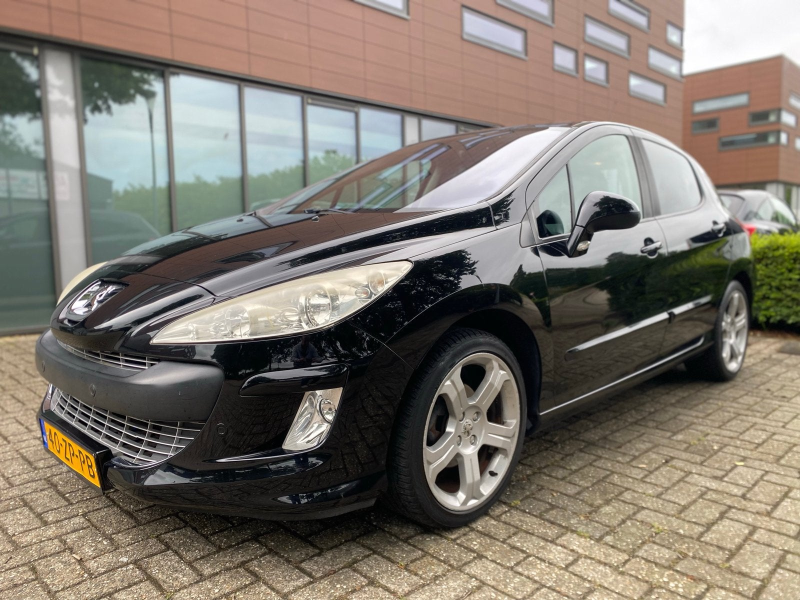 Peugeot 308 1.6 Vti Panorama black edition, Voorwielaandrijving, 1302 kg, 4 cilinders, 700 kg