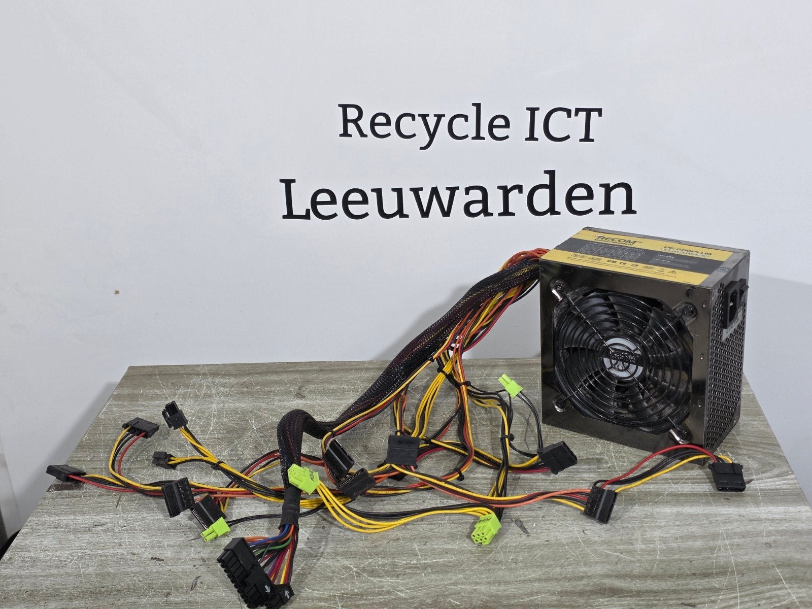 recom 600w max voeding psu power supply pe-600plus, Gebruikt, ., Ophalen of Verzenden, .