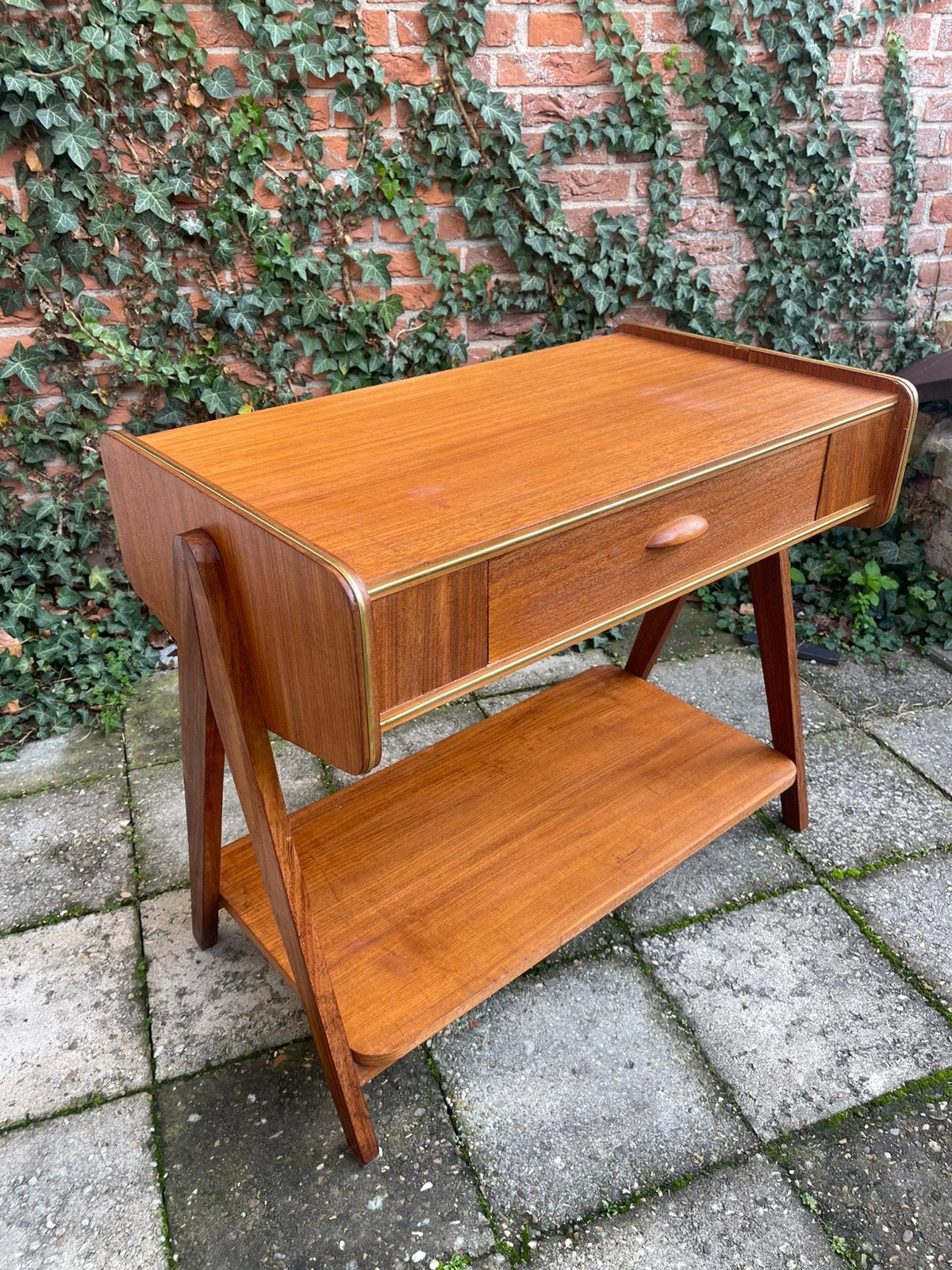 Vintage boy-/ sidetable sixties, Ophalen, O, Minder dan 45 cm, O