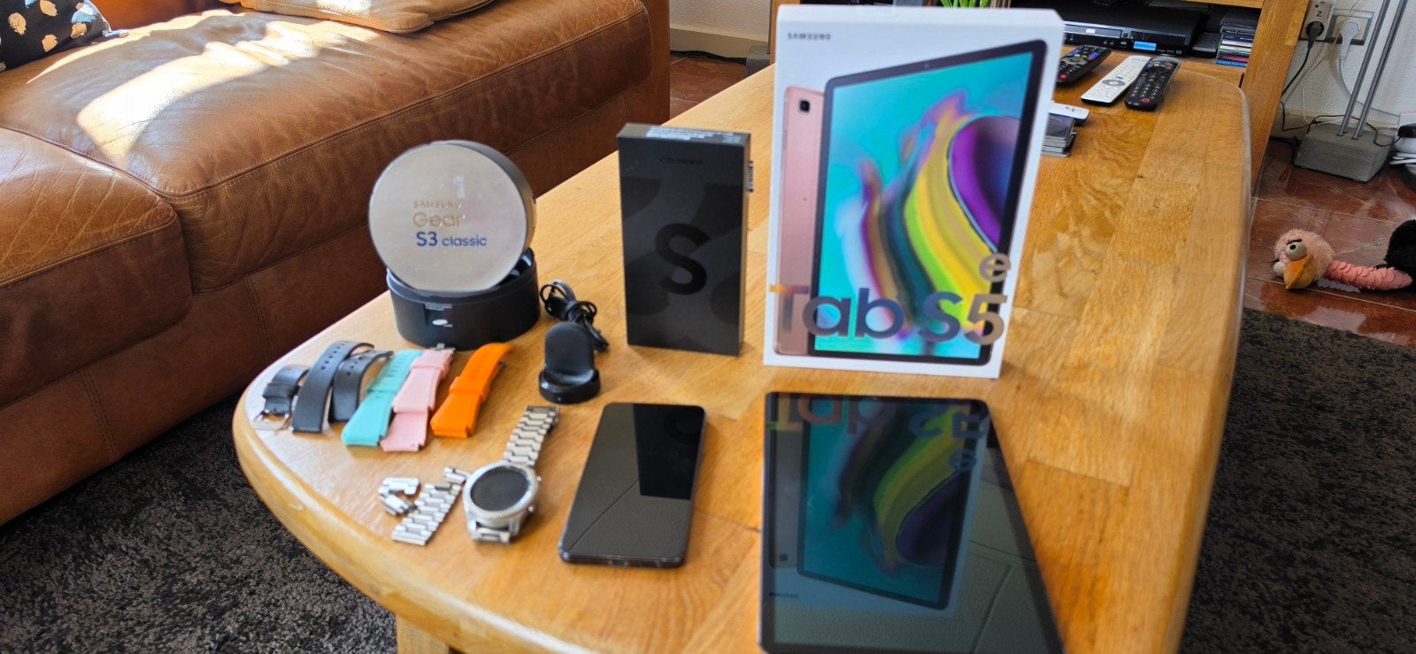 Samsung Galaxy S22+, Tab S5e & Gear S3 Classic Bundel, Ophalen of Verzenden, Zo goed als nieuw, Samsung, Waterdicht