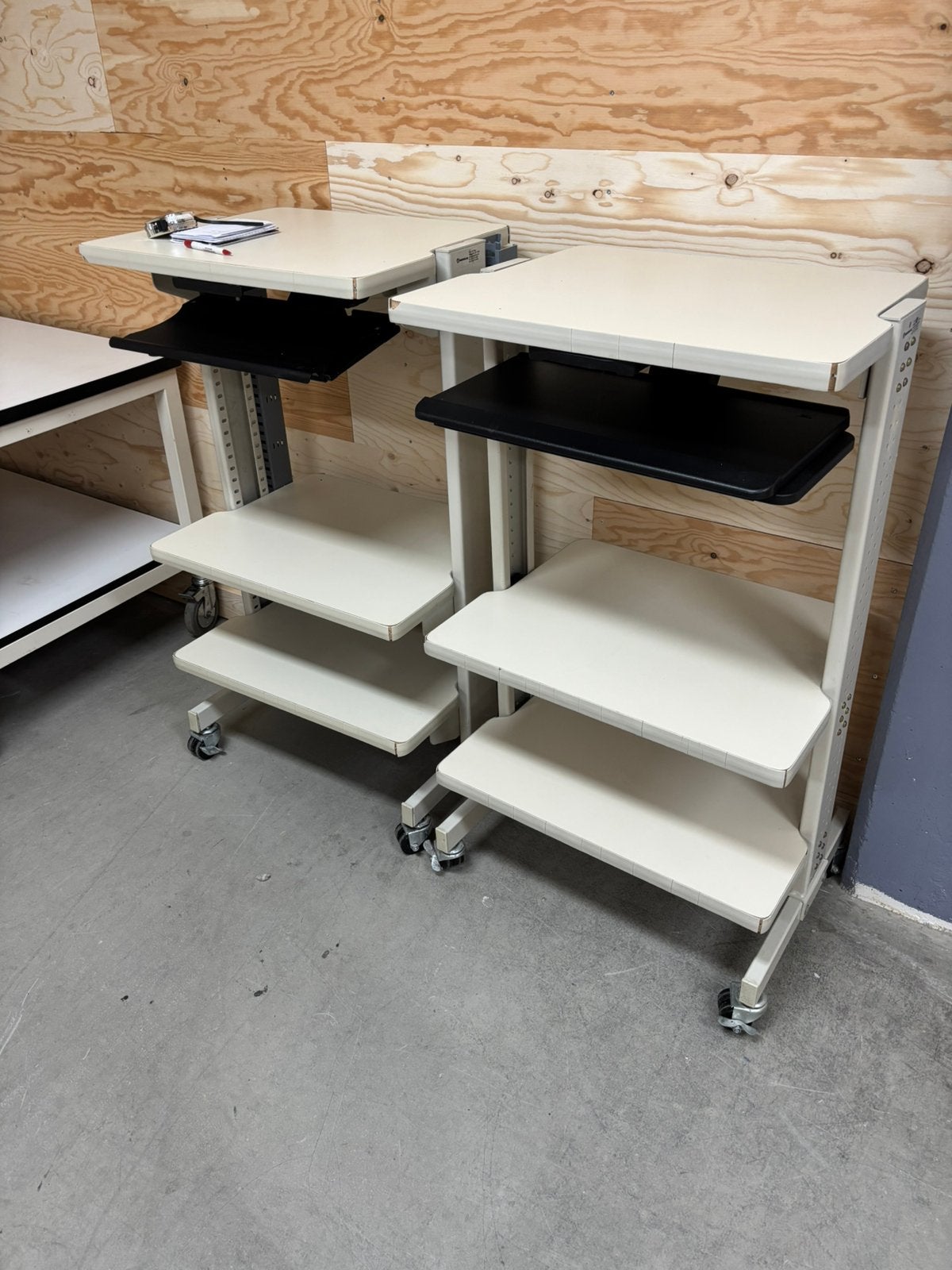 Computer /printer/tafels per stuk !!!!, Huis en Inrichting, Kasten | Computermeubels, Ophalen, Gebruikt