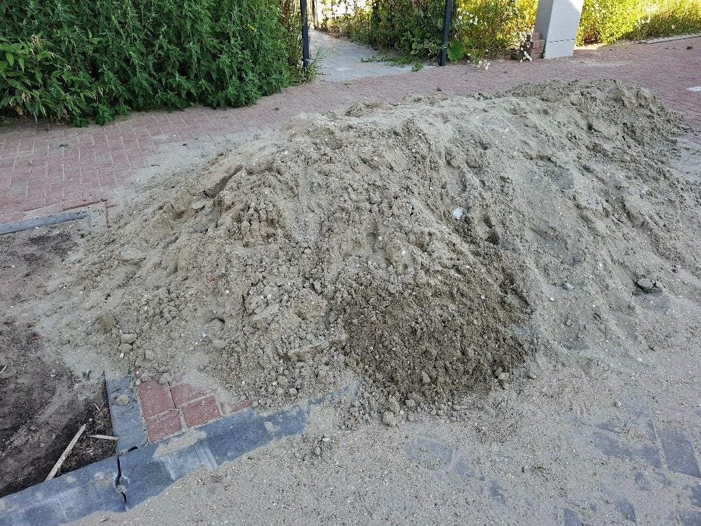 Gratis afhalen Ophoogzand, Tuin en Terras, Zand, Ophalen, Zo goed als nieuw, Ophoogzand